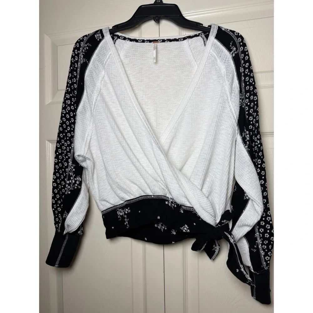 Free People Mixed Floral Thermal Wrap Top White Black XS Boho Surplice Tie Waist
